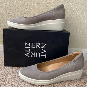 Naturalizer 9 1/2 grey